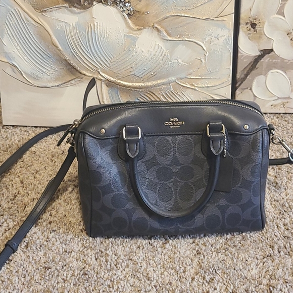 Coach Handbags - Coach purse